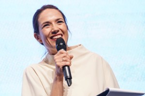 Tereza Kostková moderovala tiskovou konferenci Primy